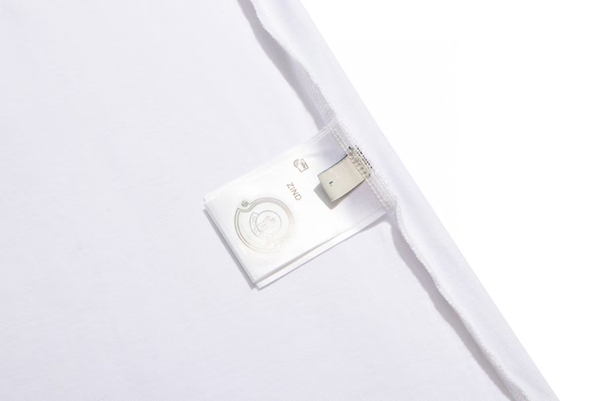 モンクレールTシャツ着用イメージ